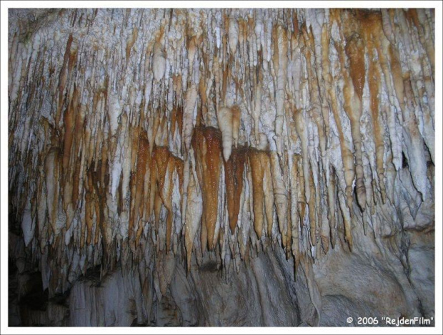Piękne stalaktyty