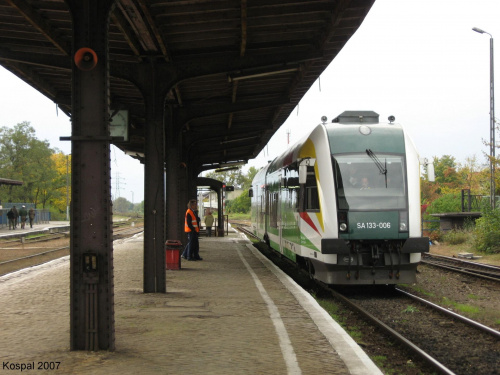 30.09.2007 SA133-006 jako pociąg osobowy do Gorzowa Wlkp.
