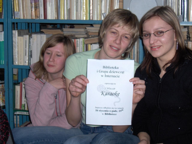 16 stycznia 2007 w bibliotece odbył się I wieczór karaoke. Jak widać na załączonych zdjęciach humory wszystkim uczestnikom imprezy dopisywały. Już planujemy następne spotkanie ;-) #Sobieszyn #Biblioteka #Karaoke #EwelinaNowaczyk