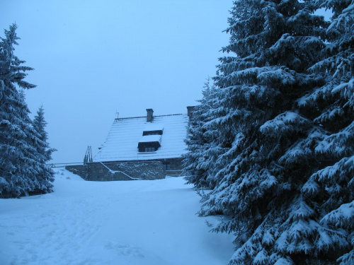 Wyjazd w Gorce 2007; panorama spod schroniska na Turbaczu