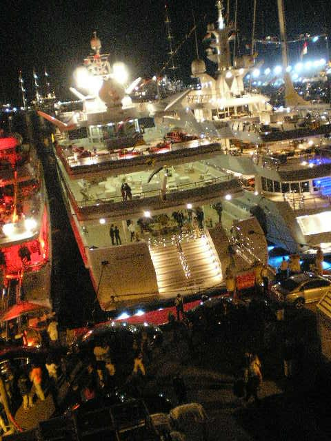 jachty w porcie Monaco