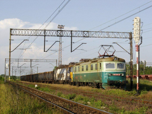 CTL wraz z 182 074 - 5 wraz z pociągiem towarowym w dniu 06.06.2007 Radom Wschodni