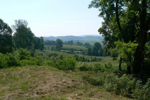 Widok z wału fortecznego w kierunku doliny Sanu i okolic Krasiczyna.
