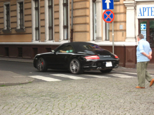 Zdjęcia ze Zjazdu Klasycznych i Zabytkowych Mercedesów - Leszno, 09.06.2007 #Mercedes #Benz #klasyk #samochód #auto #automobil #klub #rynek #Leszno