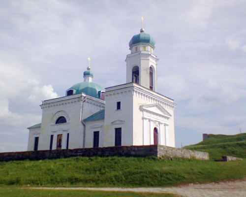 Cerkiew obok zamku.