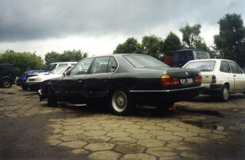 BMW BMW 735iA 1988r.Silnik M30B35 211KM. Kolor:Delfin Metallic