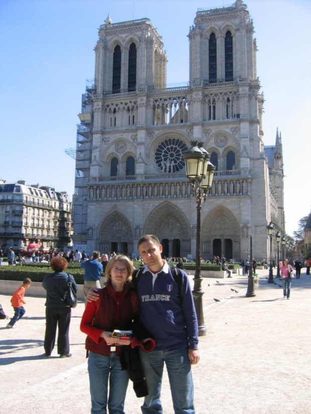 Katedra Notre Dame - Paryż - wrzesień 2005 #Paryż #Wersal #WieżaEiffla #Francja #Chartres #Tours #Chambord #Ambois #StadeDeFrance #CentrumPompidou #Tomcioo #Jolcia #WizzAir