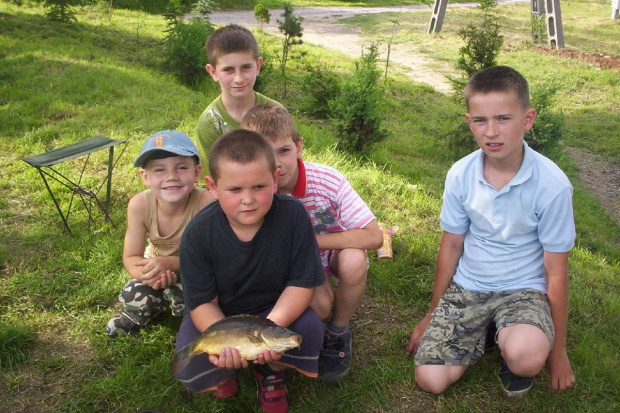 Szkolenie wędkarskie nad stawem salinarnym