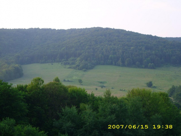 Widok z Sarzyny na góre Laworta